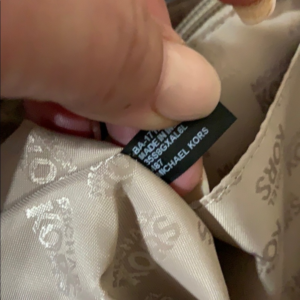 💙GORGEOUS Michael Kors Hobo Bag 💙! - Picture 7 of 7